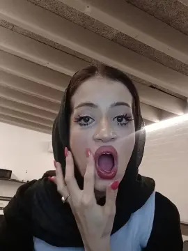 Firana  live sex cam