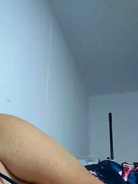 Tiranapam  live sex cam