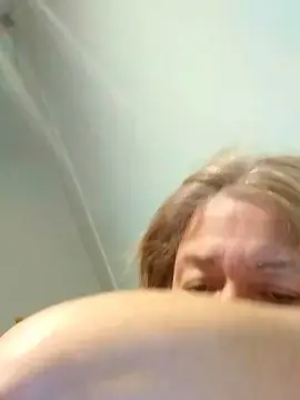Tiranapam  live sex cam
