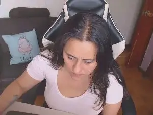 Mel_raise  live sex cam