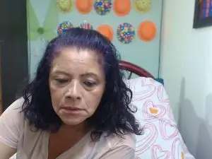 Sexygradmom  live sex cam
