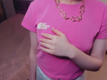 KrystalMckiney  live sex cam