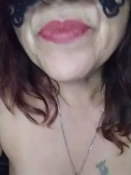 LinaMadura  live sex cam