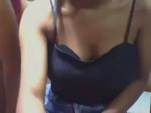 Lorenah2  live sex cam