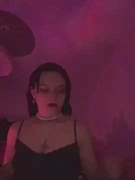 Laurunka1  live sex cam
