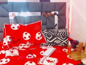 Bigsweetgoddes  live sex cam