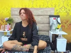 ButterflyAxilia  live sex cam