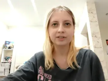 LesliFrazer  live sex cam