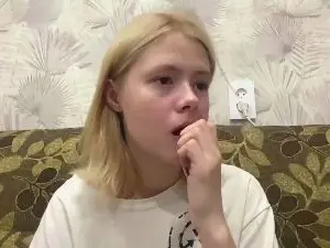 ThuMohan  live sex cam