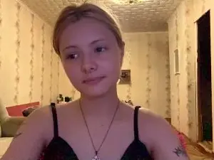 ThuMohan  live sex cam