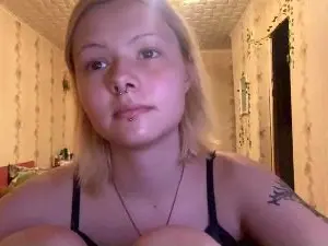 ThuMohan  live sex cam