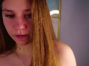 ZoniaHummert  live sex cam