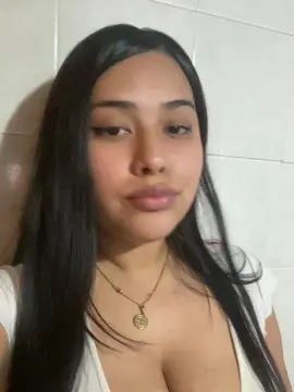 Ayelen40  live sex cam