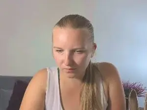 RoseWonderful  live sex cam