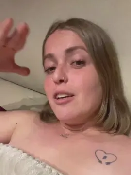 Rubiaymoreno  live sex cam