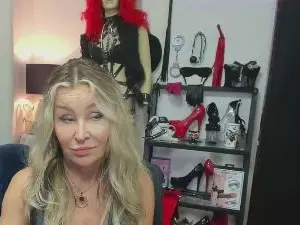 Crystal__xxx  live sex cam