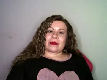 Lucyhotspain69  live sex cam