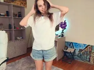 DeanneLagonia  live sex cam