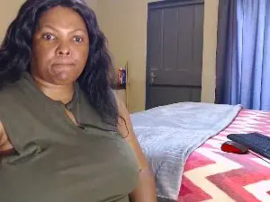 Africantits40  live sex cam