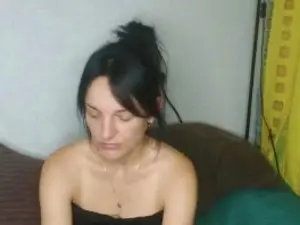 Velvet_Naughty  live sex cam