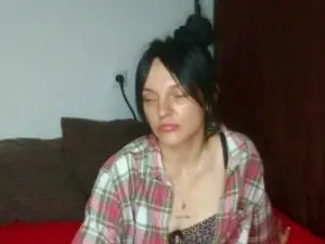 Velvet_Naughty  live sex cam