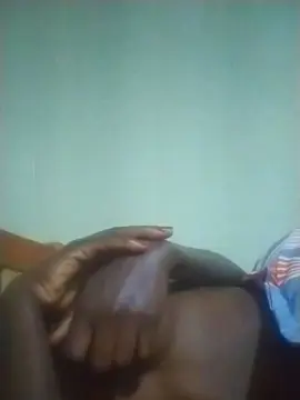 Hotmabosh1  live sex cam