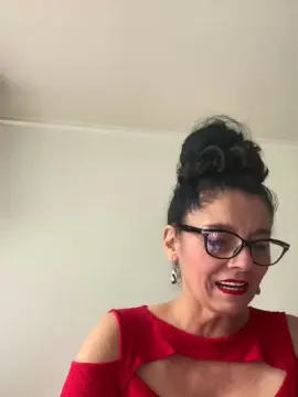 Monttychilena  live sex cam