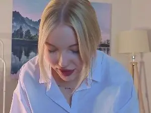 LajuanaTucknott  live sex cam