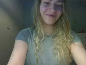 Rosie_June  live sex cam