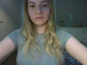 Rosie_June  live sex cam