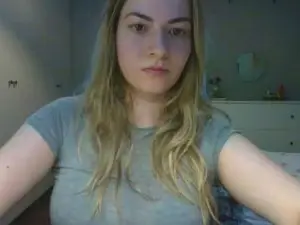 Rosie_June  live sex cam