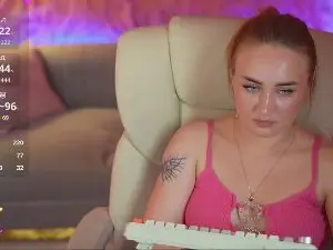 LovelyyBell  live sex cam