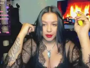 Missholly_  live sex cam