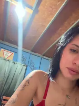 Pochii1  live sex cam