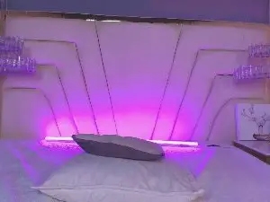 Nnahomi  live sex cam