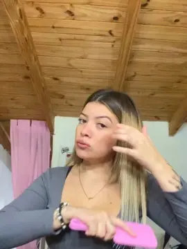 Dolcecaramelo  live sex cam