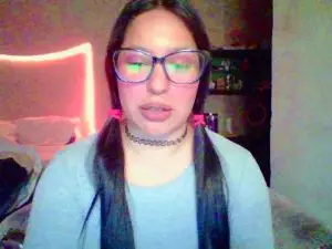 Lucibadgrilxxx  live sex cam
