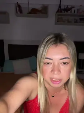 Lolyoz  live sex cam