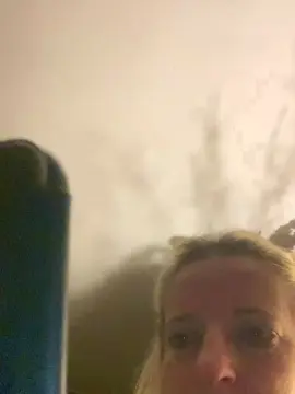 Sexy_meid1  live sex cam