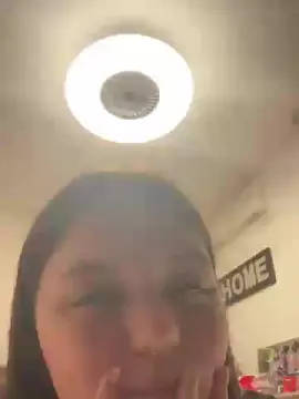 Lillymalefica  live sex cam