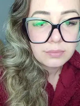Annyhotwife  live sex cam