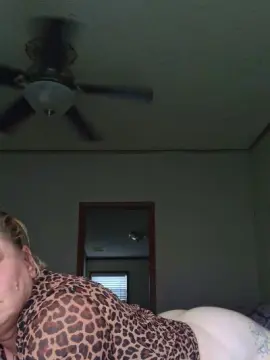 SAMMYSHYYY  live sex cam