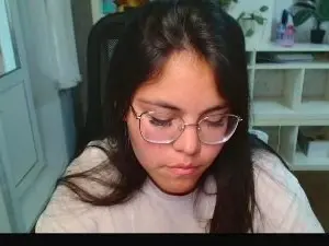 Anda_here  live sex cam