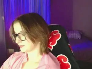Luna_Cherry  live sex cam