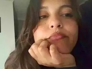 Aiina  live sex cam