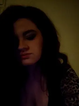 Aliss2001  live sex cam