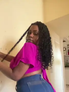 Moreninhaquent4  live sex cam