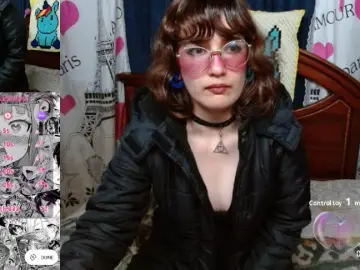 Meloettashiny  live sex cam