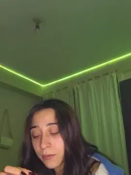 Shantt05  live sex cam