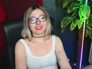 NiceHEIDI  live sex cam